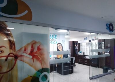 Brandeo de nueva imagen en locales comerciales